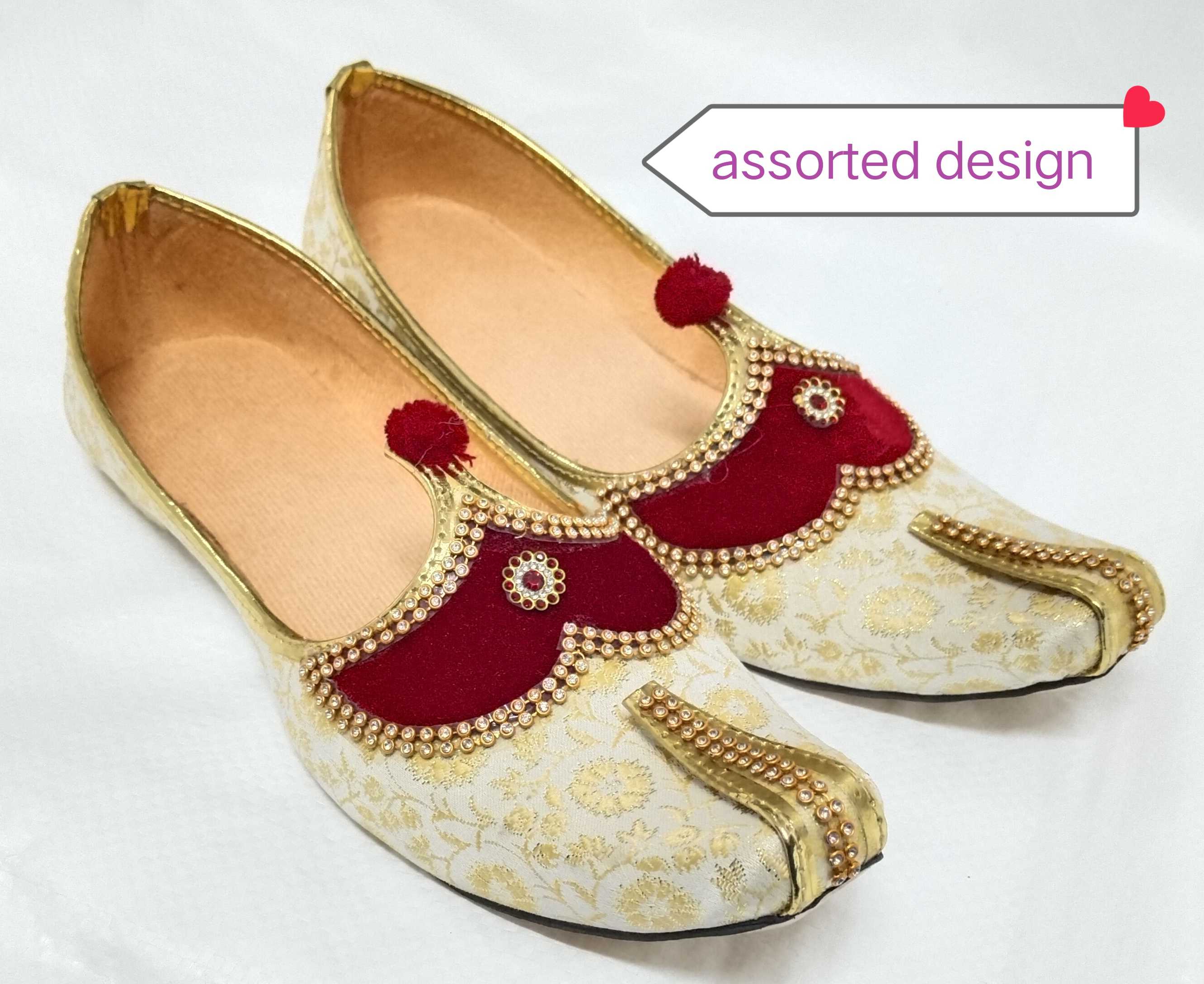 Hoor Mojari & Handicrafts 390